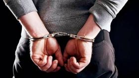 Παλαιό Φάληρο: Συνελήφθη άνδρας που έσκισε τα λάστιχα σε πάνω από 20 αυτοκίνητα
