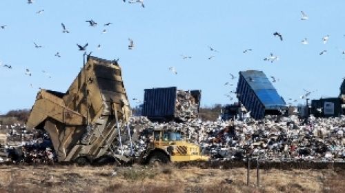 Περίεργη σιωπή για τα περιφερειακά σχέδια διαχείρισης αποβλήτων