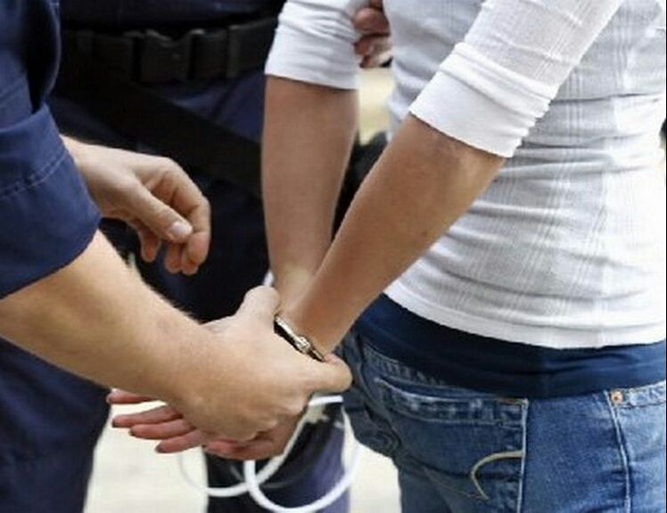 Συνελήφθη 24χρονος αλλοδαπός για φθορές σε ελαστικά αυτοκινήτων στην περιοχή της Κυψέλης