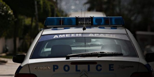Συνελήφθησαν 4 νεαρές αλλοδαπές για κλοπές τσαντών και πορτοφολιών από πεζούς σε πολυσύχναστα σημεία του κέντρου της Αθήνας