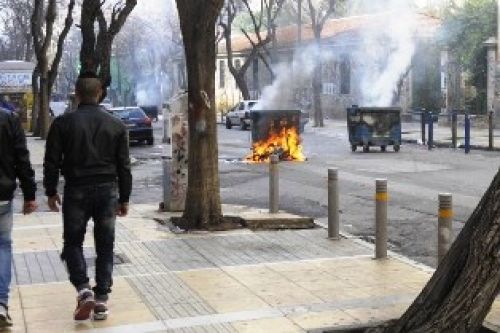 Να μην ξανατοποθετήσει κάδους απορριμάτων γύρω απ'το Πολυτεχνείο σκέφτεται ο Δήμος Αθηναίων