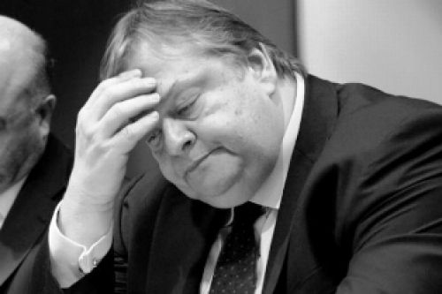 Μικρέ μου Βαγγέλη, το 27 είναι μεγαλύτερο από το 8