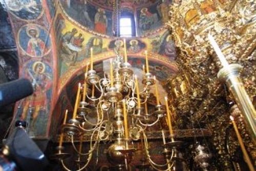 Ήχησαν και πάλι οι καμπάνες στο Ναό του Αγίου Βουκόλου στη Σμύρνη