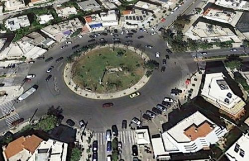 Πλατεία 28ης Οκτωβρίου, η τρύπα στο χάρτη.