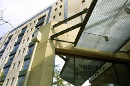 Μέτρα για ανέργους και επιχειρήσεις πριν τις Ευρωεκλογές 2014