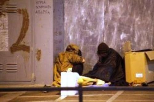 Οσμή προεκλογικού ντιλ 20 εκ. ? πίσω από το ξαφνικό ενδιαφέρον για τους αστέγους