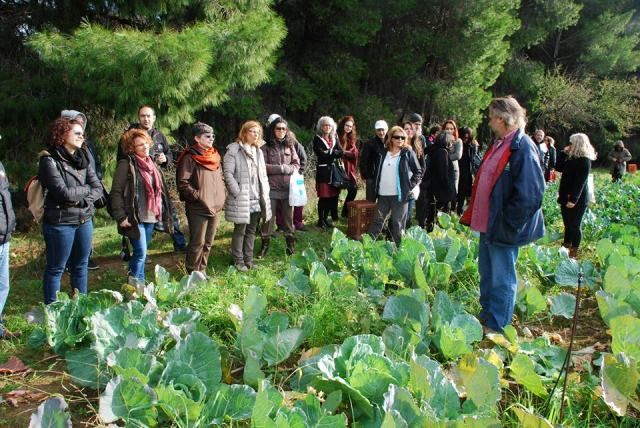 ΓΙΑΤΙ ΣΑΝ ΒΙΟΚΑΛΛΙΕΡΓΗΤΕΣ ΑΡΝΟΥΜΑΣΤΕ ΝΑ ΠΛΗΡΩΣΟΥΜΕ ΤΟΝ ΔΗΜΟ ΗΛΙΟΥΠΟΛΗΣ.