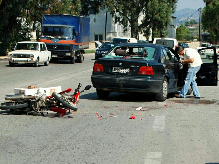 Τραγικός απολογισμός -Μόνο τον Μάιο στην Αττική: 13 νεκροί, 486 τραυματίες σε 499 τροχαία.