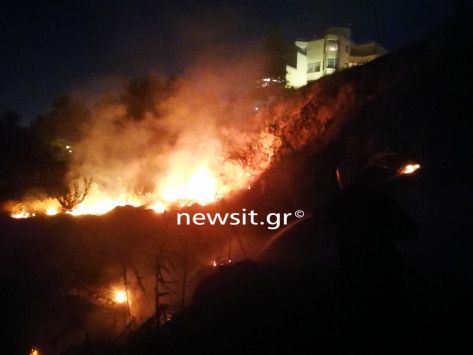 Φωτιά ΤΩΡΑ στο Γαλάτσι