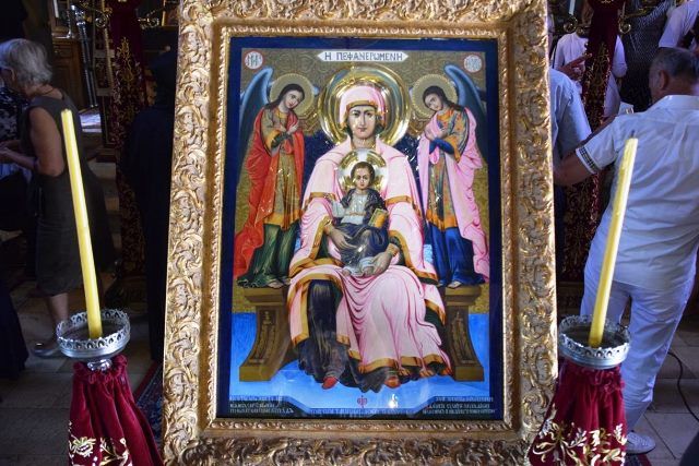 Σύλλογος Λευκαδίων Ηλιούπολης και Γύρω Δήμων ''Η ΦΑΝΕΡΩΜΕΝΗ'': Είσοδος της Ιεράς εικόνας στη Λευκαδίτικη Στέγη