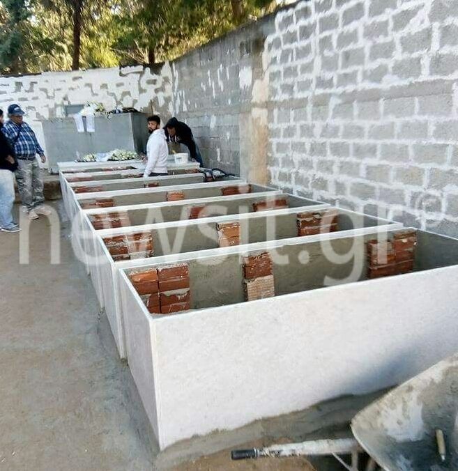 Γλυφάδα: Εικόνες ντροπής στο νεκροταφείο