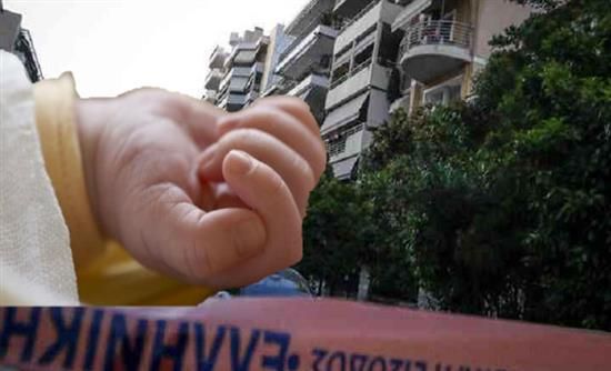 Το κορίτσι του διπλανού ακάλυπτου (της Έλενας Ακρίτα)