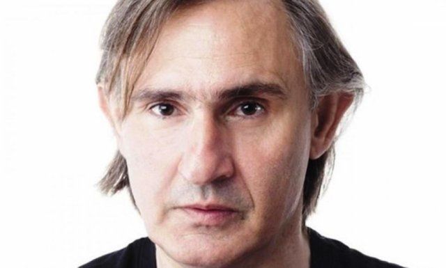 Στην εντατική ο Άκης Σακελλαρίου από τη νόσο των λεγεωναρίων