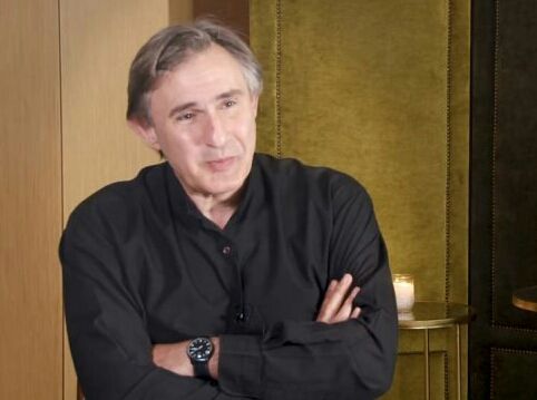 Καλά νέα για τον Άκη Σακελλαρίου: Παραμένει στην Εντατική, αλλά αποσωληνώθηκε