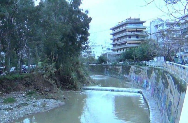 Παράνομη η ''ανάπλαση'' στο ρέμα Πικροδάφνης