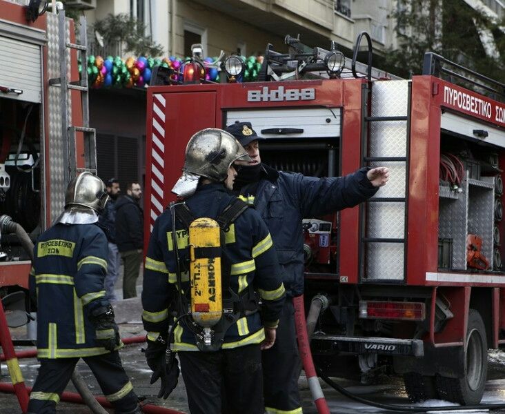 Συμβαίνει τώρα: Πυρκαγιά σε διαμέρισμα στου Ζωγράφου.