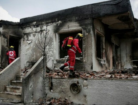 Καμία ντροπή; Αφού κατηγόρησαν τους νεκρούς για αυθαίρετα, τώρα τακτοποιούν αυθαίρετα σε δάση για 40 χρόνια! (Άρης Δημοκίδης)