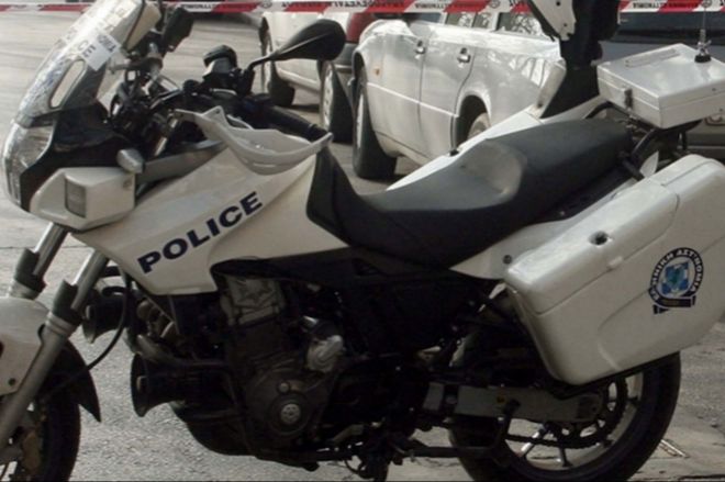 Απόπειρα ληστείας σε κατάστημα στην Καλλιθέα - Πυροβόλησε στον αέρα ο δράστης