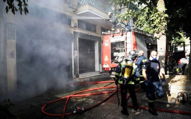  Φωτιά σε κατάστημα στον Νέο Κόσμο.