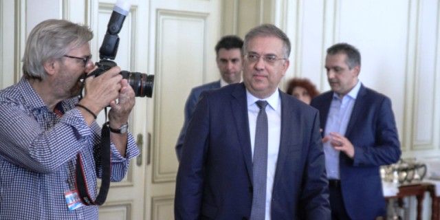 Εκκληση Θεοδωρικάκου: Ανακυκλώστε για να γλιτώσουμε τα πρόστιμα - Θα είναι τσουχτερά 