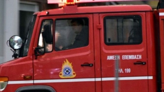 Φωτιά σε πολυκατοικία στο Παγκράτι 