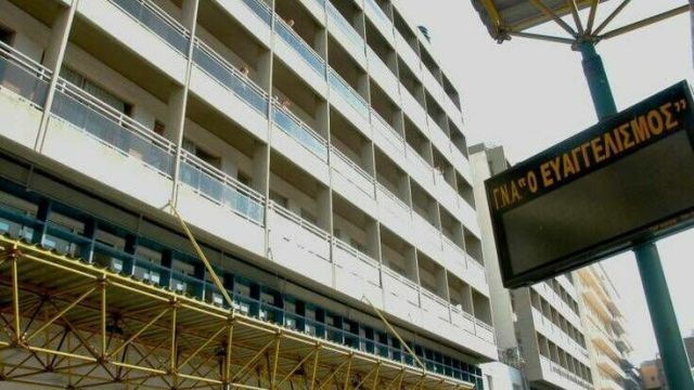  Άνδρας σκοτώθηκε πέφτοντας από τον 8ο όροφο του Ευαγγελισμού