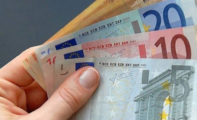 Ανοίγει η πλατφόρμα για το επίδομα των 800 ευρώ - Όλες οι λεπτομέρειες