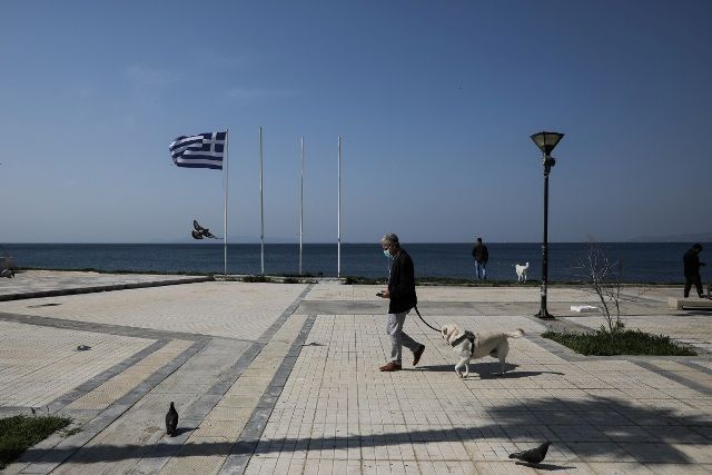 Κορονοϊός: Τροποποιήσεις στις διευκολύνσεις για επιχειρήσεις και εργαζομένους - Τι αλλάζει