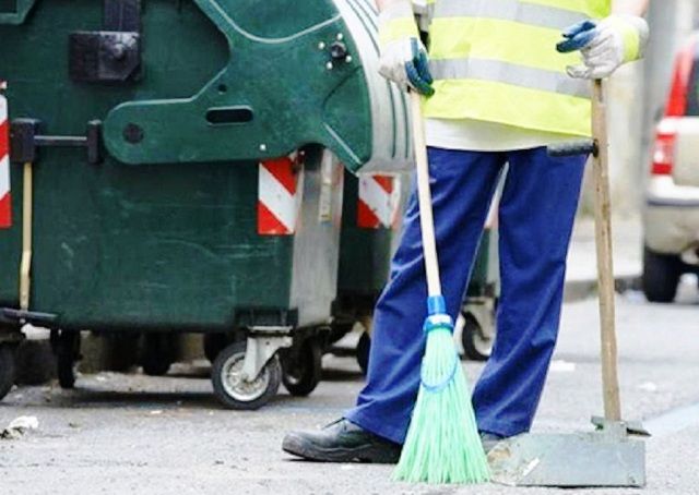 Στα σχολεία εργάτες καθαριότητας δήμων (ΦΕΚ)