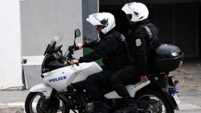Στον εισαγγελέα αστυνομικός της ΔΙ.ΑΣ. για ανασφάλιστη μηχανή