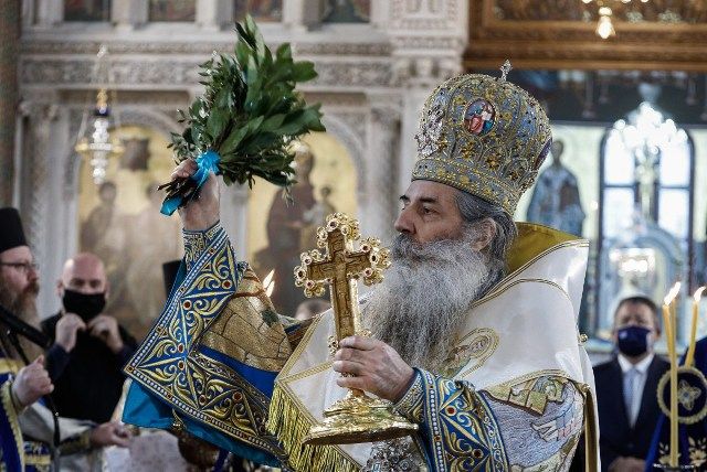 Πεθαίνοντας για μια αγιαστούρα... (Γιώργος Τζεδάκις)