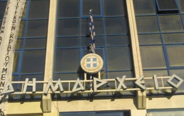 ''Οι αιρετοί της αυτοδιοίκησης δεν κινδυνεύουν από κορωνοϊό;''