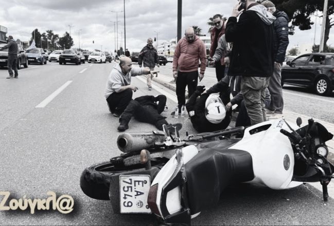 Τροχαίο με αστυνομικούς της ΔΙΑΣ στη Λεωφόρο Βουλιαγμένης