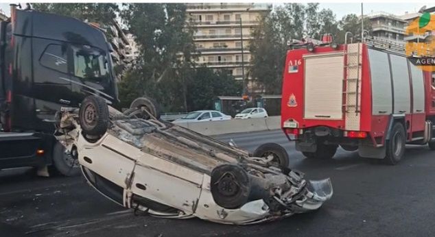 Τροχαίο ατύχημα στη Λεωφόρο Ποσειδώνος