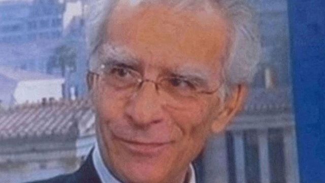 Ο ''Παλαιάς Κοπής'' Γεροπυρροπίπης, Δεφόμενος. (του Ελευθερίου Ανευλαβή)