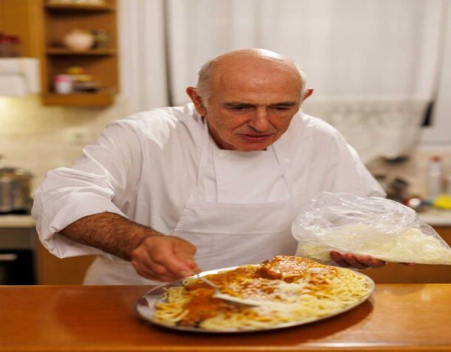 Η συνταγή της ημέρας, Παρασκευή 8 Νοεμβρίου 2024: ''Η βαπορίσια μακαρονάδα με ροζμπίφ''