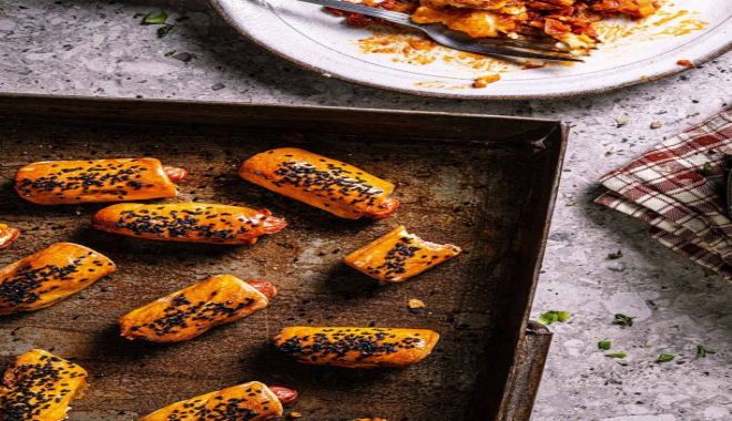 Η συνταγή της ημέρας,Τετάρτη 18 Φεβρουαρίου 2026: ''Λουκανικοπιτάκια με σπιτική βουτυρένια ζύμη''