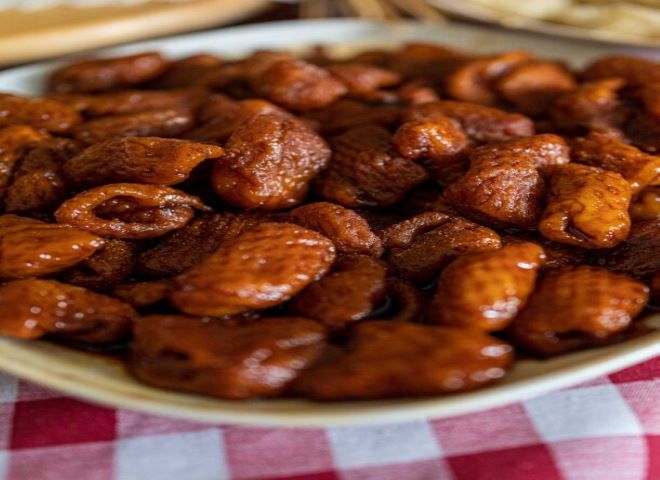 H συνταγή της ημέρας: ''Μουστοκούλικα της γιαγιάς Χρυσάνθης''