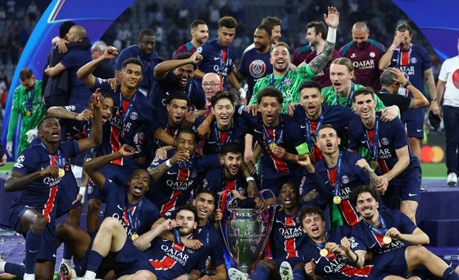 Παρί Σεν Ζερμέν - Ίντερ 5-0: Σήκωσε το πρώτο Champions League στην ιστορία της με τον Ντουέ και έφτασε στο ''τρεμπλ''