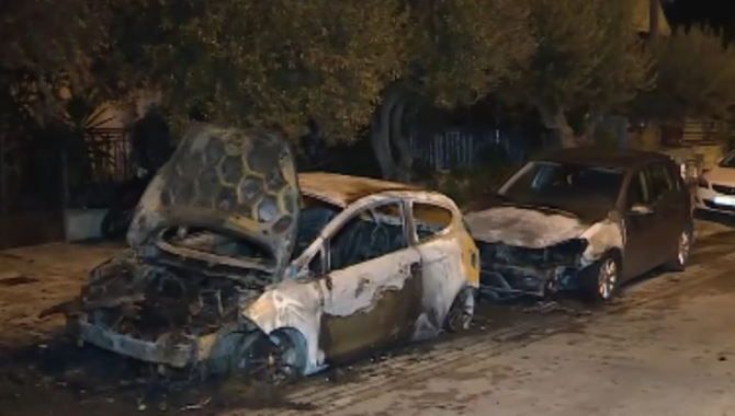Ηλιούπολη: Φωτιά και έκρηξη σε ΙΧ