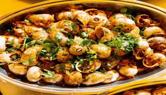 Η συνταγή της ημέρας, Τετάρτη 18 Μαρτίου 2026: ''Σαλιγκάρια γιαχνί με πατάτες σαν Hasselback, φουρνιστές''