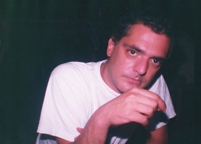 Τάσος Θεοδωρόπουλος: Δύσκολες ώρες για τον δημοσιογράφο - Βρίσκεται διασωληνωμένος με κορονοϊό και σηψαιμία