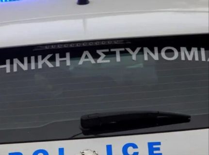 Χειροπέδες σε έναν 39χρονο που χτυπούσε καταστήματα στα νότια προάστια