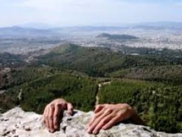 Υπό κατάργηση το Δασαρχείο Υμηττού.