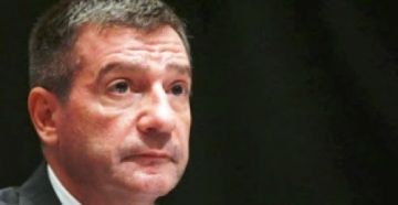 Ληξιαρχική Πράξη ?τέλους για τέσσερις υπαλλήλους από τον συνήγορο του πολίτη
