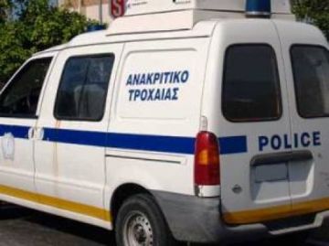 Κόρη γνωστού πολιτικού ενεπλάκη σε τροχαίο.  Νεκρός ο οδηγός μηχανής