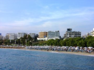 Ο νόμος άνοιξε την όρεξη για τα δασικά φιλέτα σε Βούλα - Βουλιαγμένη