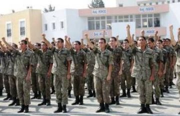 Τέλος τα πουλόβερ και άλλα είδη ένδυσης στους νεοσύλλεκτους στρατιώτες  Πηγή: Τέλος τα πουλόβερ και άλλα είδη ένδυσης στους νεοσύλλεκτους στρατιώτες