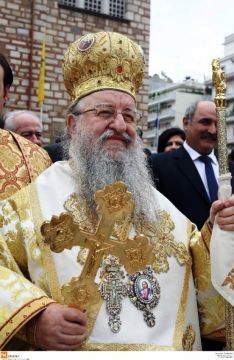 Ο Άνθιμος είπε: 