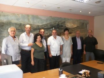 Ο Πρέσβης της Κούβας στο Δημαρχείο του Βύρωνα